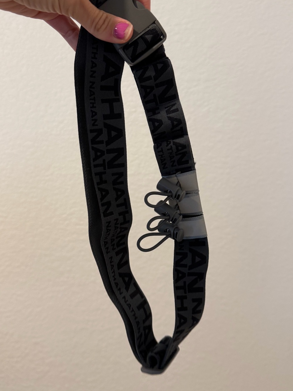 Nathan Adjustable Black Running Belt